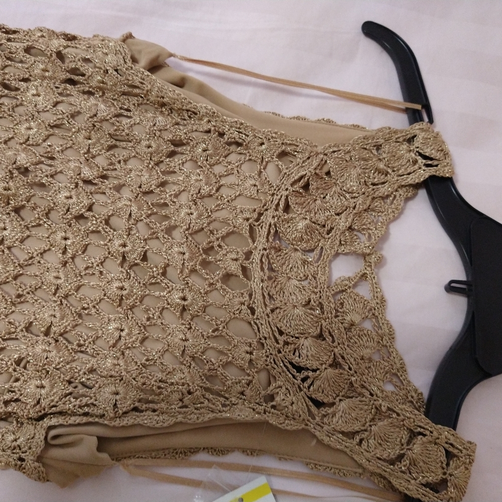 Knit dress in gold color